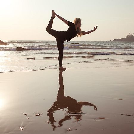 Kranti Yoga Tradition - Beach Resort Patnem Beach Exterior photo