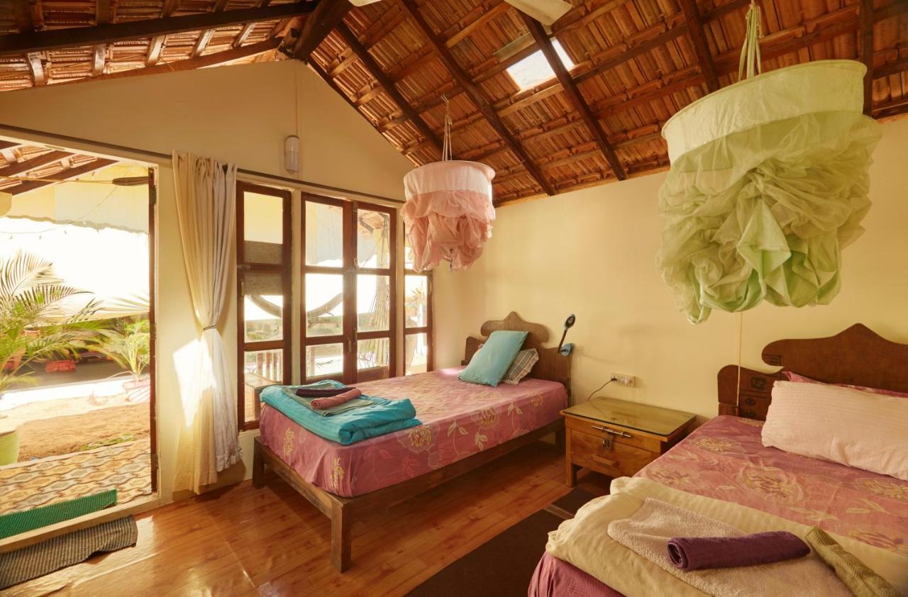 Kranti Yoga Tradition - Beach Resort Patnem Beach Exterior photo