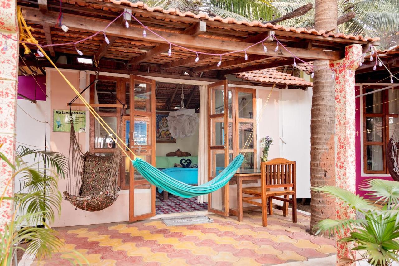 Kranti Yoga Tradition - Beach Resort Patnem Beach Exterior photo