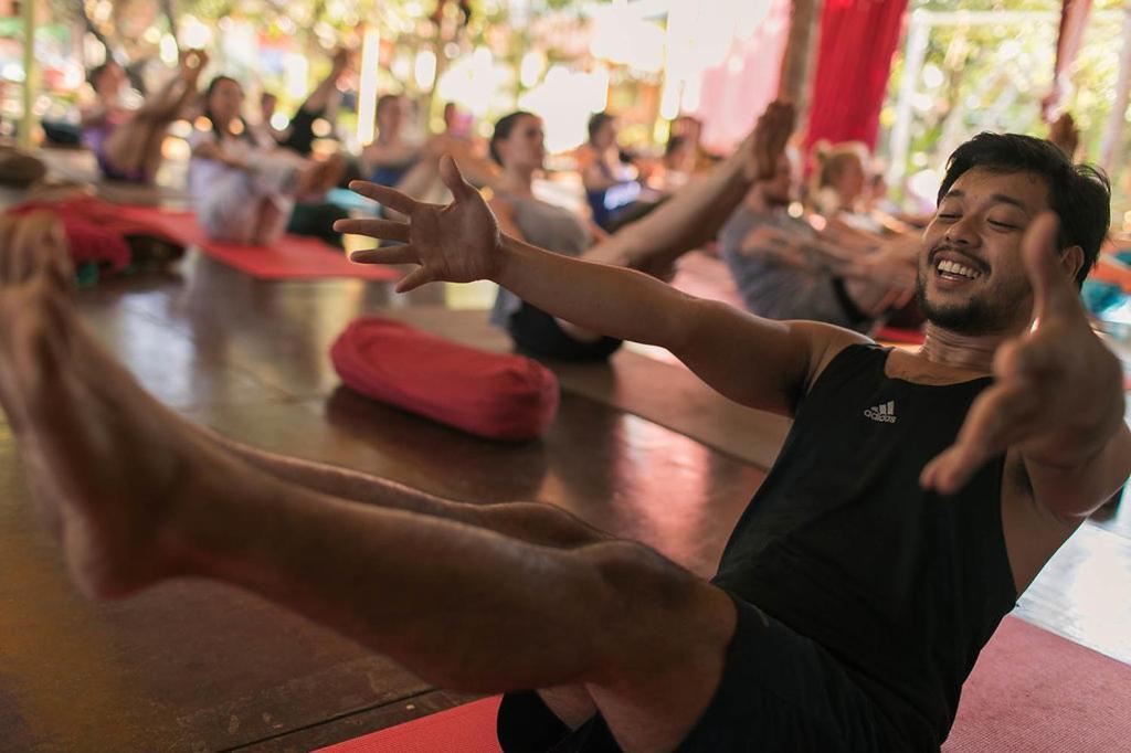 Kranti Yoga Tradition - Beach Resort Patnem Beach Exterior photo